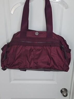 lululemon athletica Large Burgandy Everyday Tote